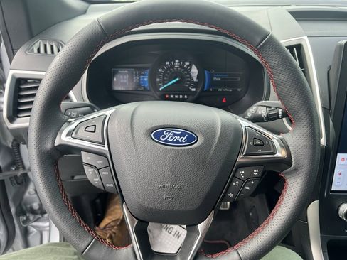 Used 2024 Ford Edge ST-Line image 16