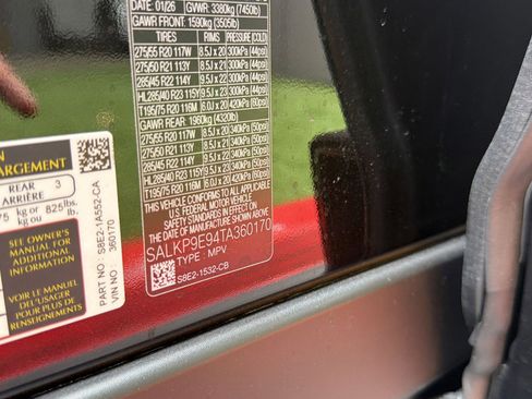 New 2026 Land Rover Range Rover SE image 20