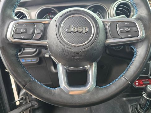 Used 2023 Jeep Wrangler Unlimited Rubicon 4xe w/ Cold Weather Group AWD/4WD image 39