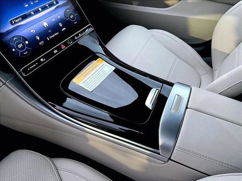 Used 2025 Mercedes-Benz C 300 Sedan image 15