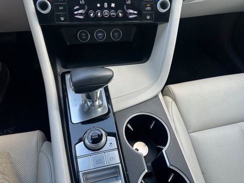 Used 2024 Genesis G70 2.5T AWD/4WD image 18