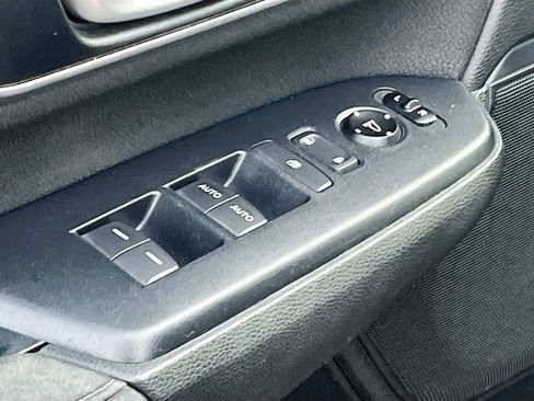 Used 2017 Honda CR-V EX image 17