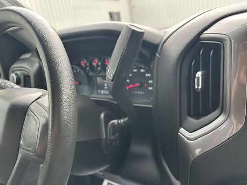 Used 2022 Chevrolet Silverado 1500 Custom AWD/4WD image 22