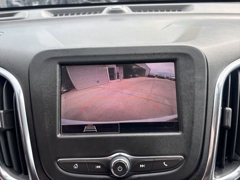 Used 2024 Chevrolet Equinox LT FWD image 24