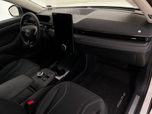 Used 2023 Ford Mustang Mach-E Premium image 15