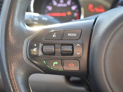 Used 2016 Kia Sedona LX w/ Option Group 020 image 23