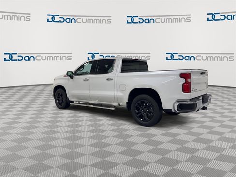 Used 2022 Chevrolet Silverado 1500 LTZ image 6