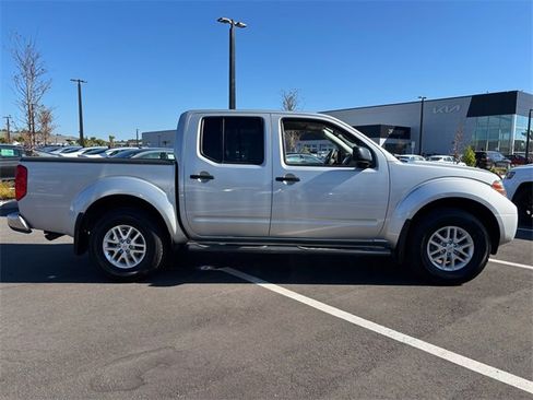 Used 2018 Nissan Frontier SV w/ Value Truck Package image 16