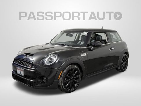 Used 2020 MINI Cooper S image 1