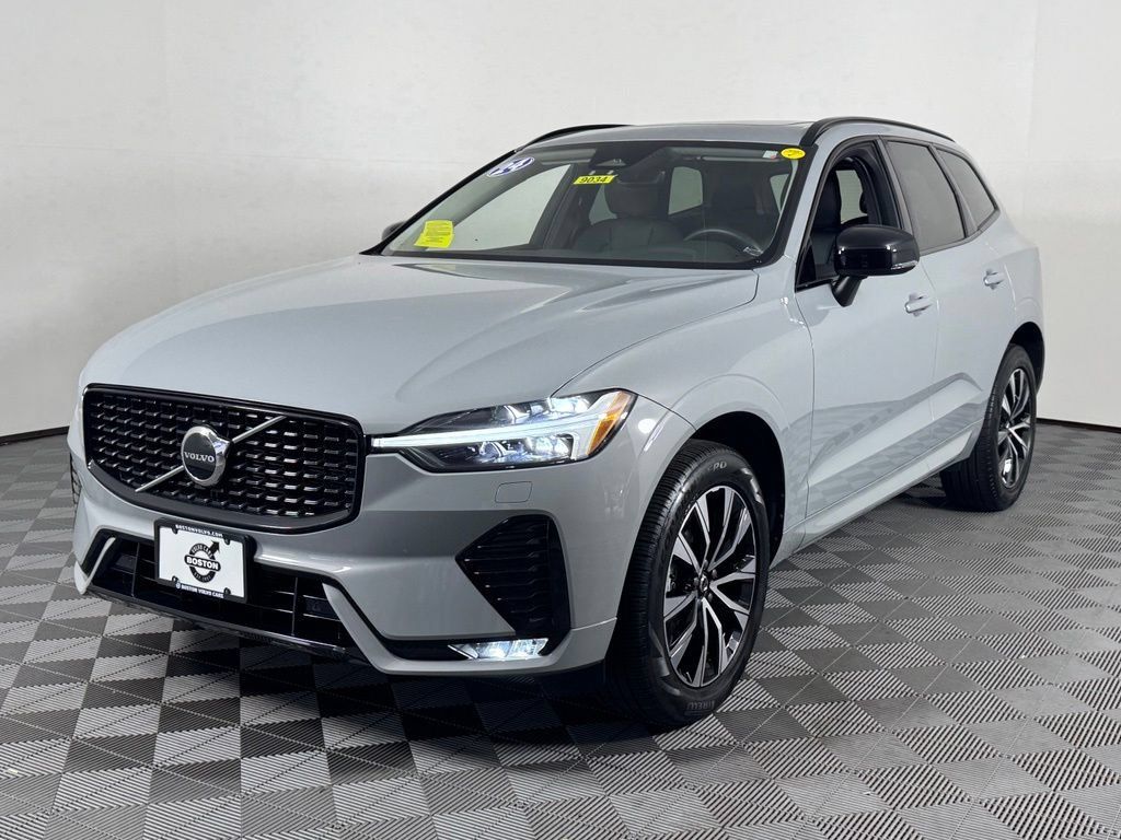Certified 2024 Volvo XC60 B5 Core w/ Climate Package AWD/4WD image 13