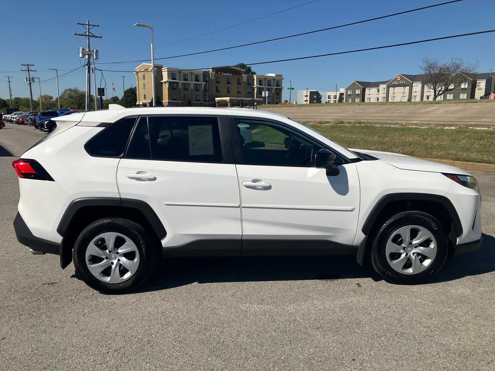 Certified 2025 Toyota RAV4 LE AWD/4WD image 10