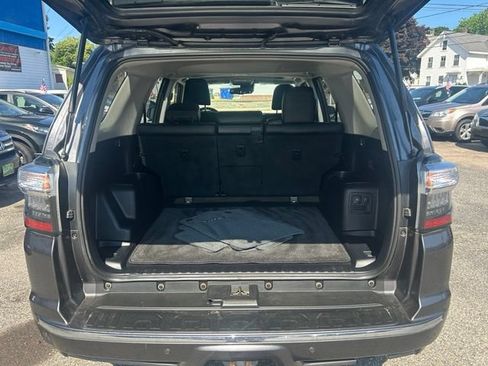 Used 2021 Toyota 4Runner Limited AWD/4WD image 12