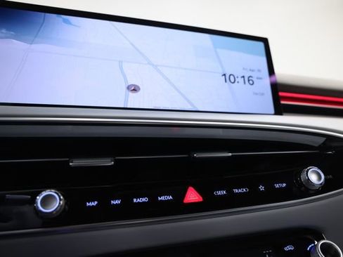 New 2026 Genesis GV70 2.5T Advanced w/ G1 Accessory Package image 27