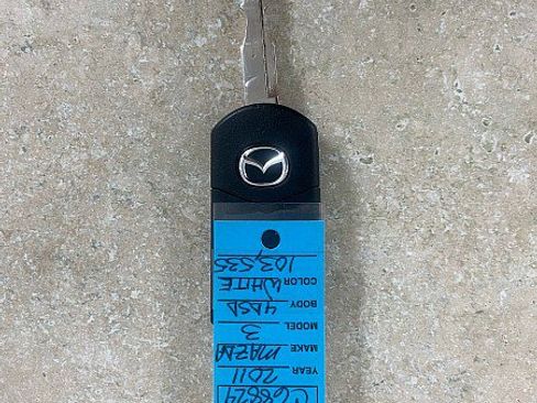 Used 2011 MAZDA MAZDA3 i Touring image 24