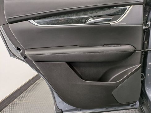 Used 2021 Cadillac XT5 Premium Luxury image 22