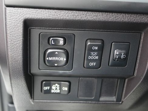 Used 2014 Toyota Tundra SR RWD image 22