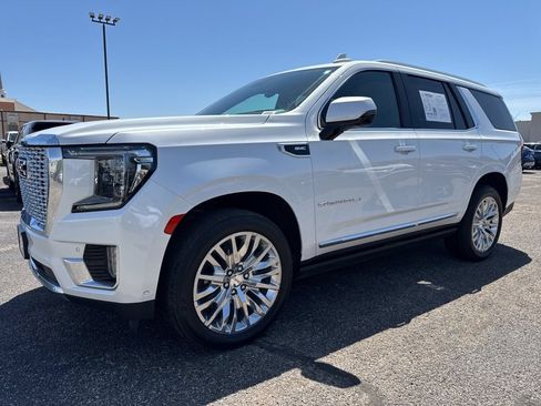 Used 2023 GMC Yukon Denali w/ Advanced Technology Package AWD/4WD image 3
