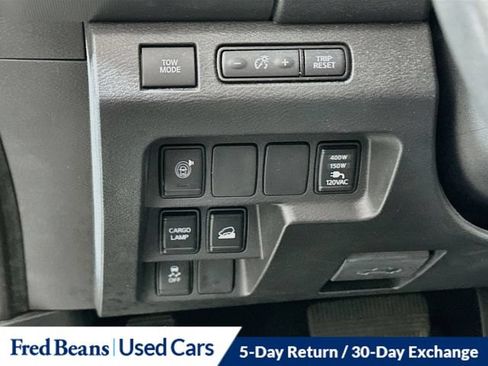 Used 2023 Nissan Frontier SV w/ Technology Package AWD/4WD image 15