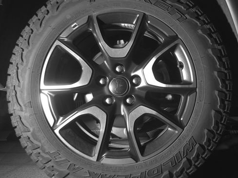 Used 2025 Jeep Compass Trailhawk AWD/4WD image 15