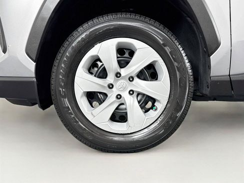 Certified 2024 Toyota RAV4 LE AWD/4WD image 41