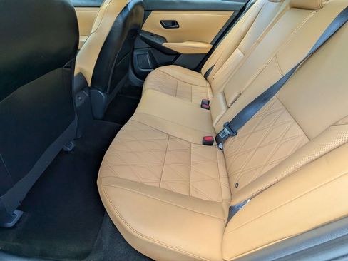 Used 2025 Nissan Sentra SV w/ SV Premium Package FWD image 20