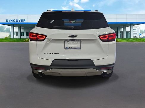 New 2026 Chevrolet Blazer LT w/ Sound & Technology Package AWD/4WD image 9