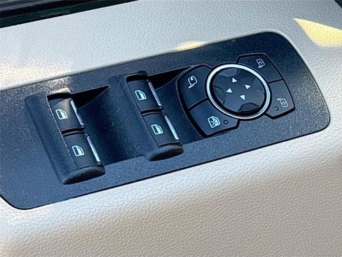 Used 2017 Ford F150 Lariat w/ Equipment Group 502A Luxury image 18