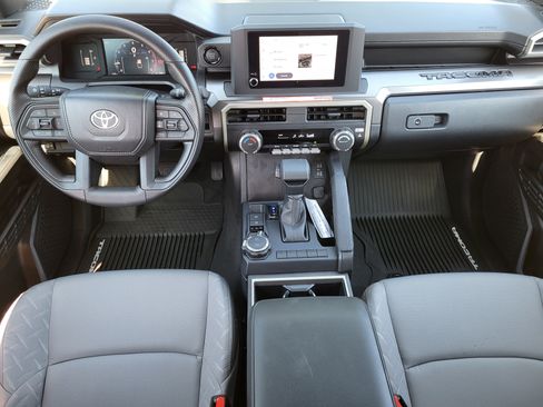 Used 2026 Toyota Tacoma SR5 AWD/4WD image 17