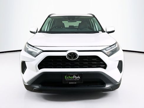 Used 2024 Toyota RAV4 XLE image 2