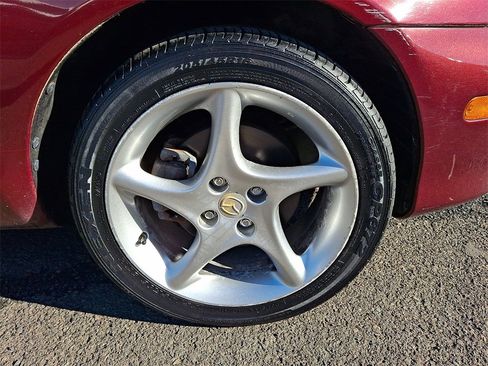 Used 2003 MAZDA MX-5 Miata image 11