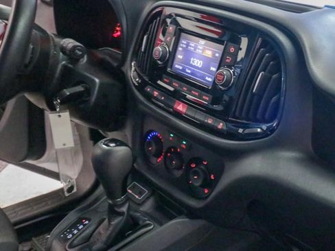 Used 2019 RAM ProMaster City Tradesman SLT FWD image 22