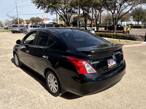 Used 2013 Nissan Versa SV image 12