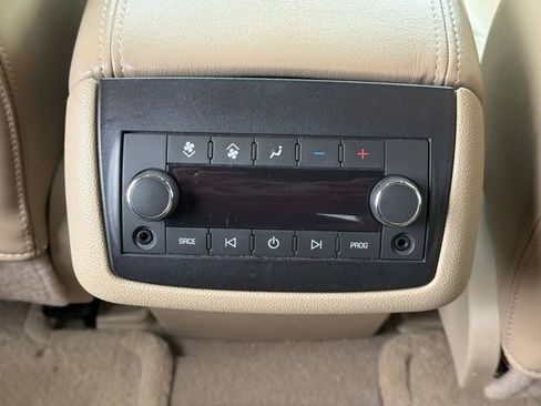 Used 2011 GMC Acadia Denali FWD image 18