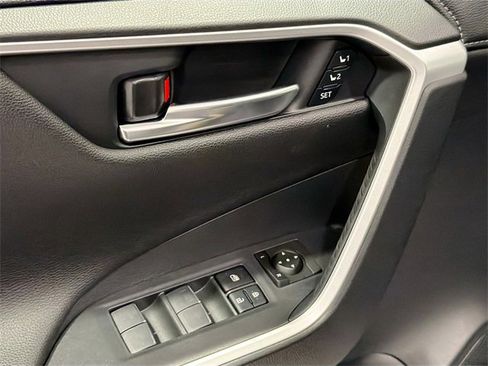 New 2025 Toyota RAV4 Limited image 15