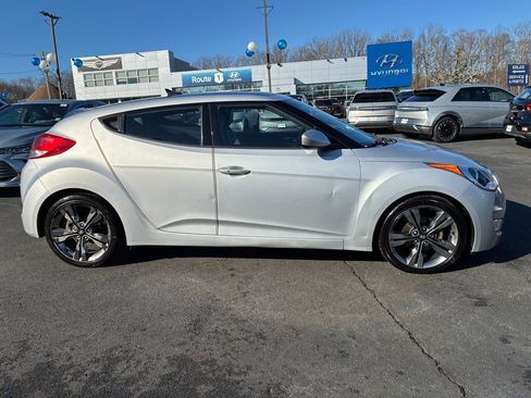 Used 2016 Hyundai Veloster w/ Option Group 02 image 8