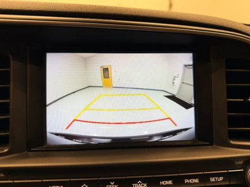 Used 2019 Hyundai Elantra SEL FWD image 27