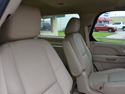 Used 2014 Cadillac Escalade Premium AWD/4WD image 44