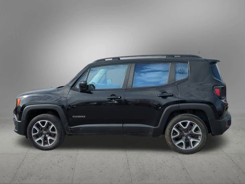 Used 2017 Jeep Renegade Latitude image 3