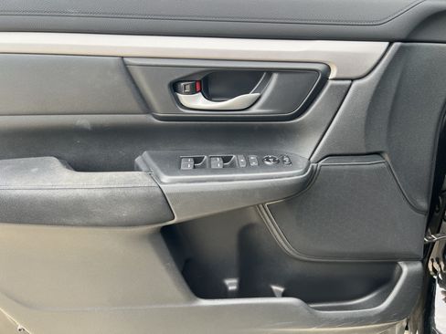 Used 2017 Honda CR-V LX image 14