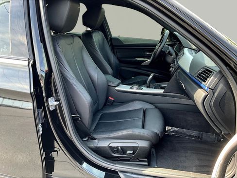 Used 2014 BMW 335i xDrive Sedan AWD/4WD image 29