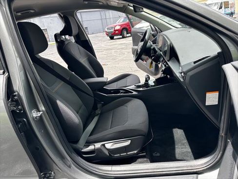 Used 2024 Kia Niro LX FWD image 20