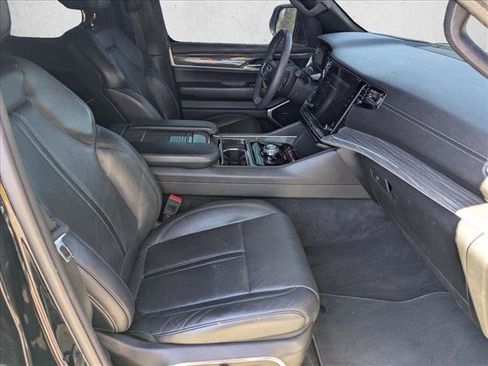 Used 2022 Jeep Wagoneer Series III image 22