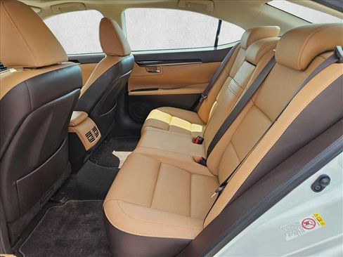 Used 2017 Lexus ES 350 w/ Premium Package FWD image 15