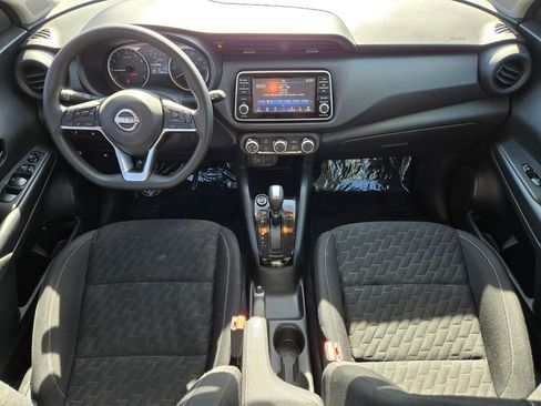Used 2022 Nissan Kicks S w/ Interior Electronics Package FWD image 14