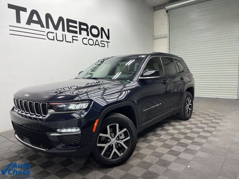 Used 2025 Jeep Grand Cherokee Limited w/ Luxury Tech Group II image 2