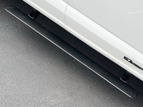 Used 2025 Ford F250 Platinum image 18