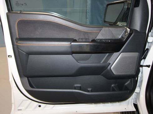 Used 2021 Ford F150 Platinum w/ Equipment Group 701A High image 5