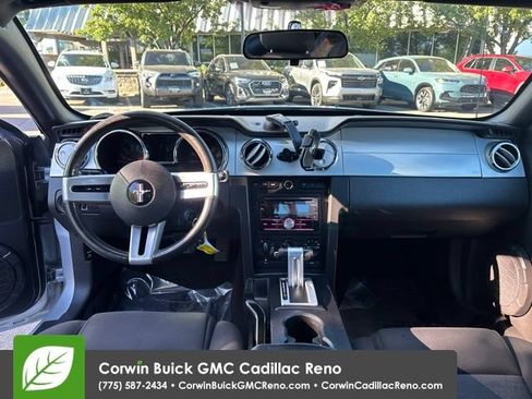 Used 2006 Ford Mustang Coupe RWD image 10