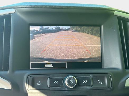 Used 2022 GMC Terrain SLE w/ Driver Convenience Package image 20