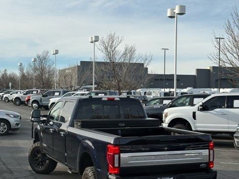 Used 2021 Ford F250 Platinum w/ FX4 Off-Road Package image 12